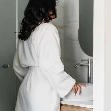 The & (adults Only) Готель 3*