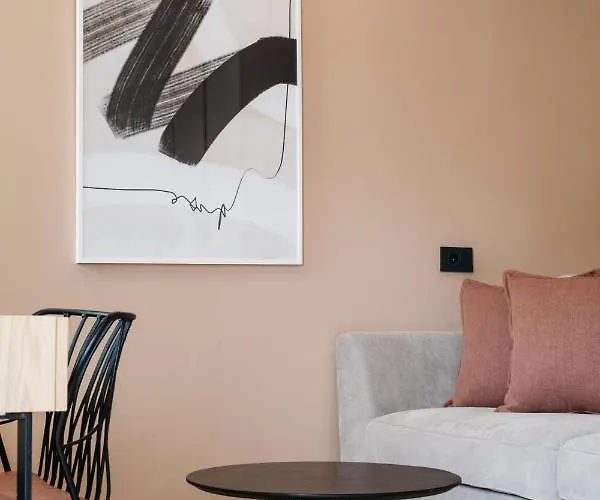 The & (adults Only) 罗希姆诺