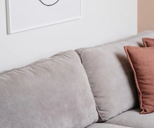 The & (adults Only) 罗希姆诺