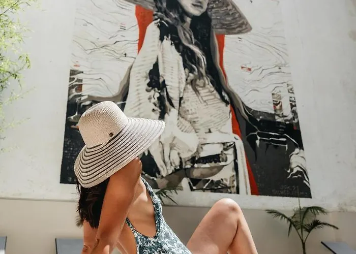 Hotel The & (adults Only) 3*