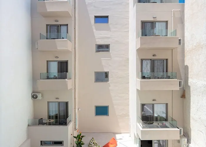 Hotel The & (adults Only) 3*